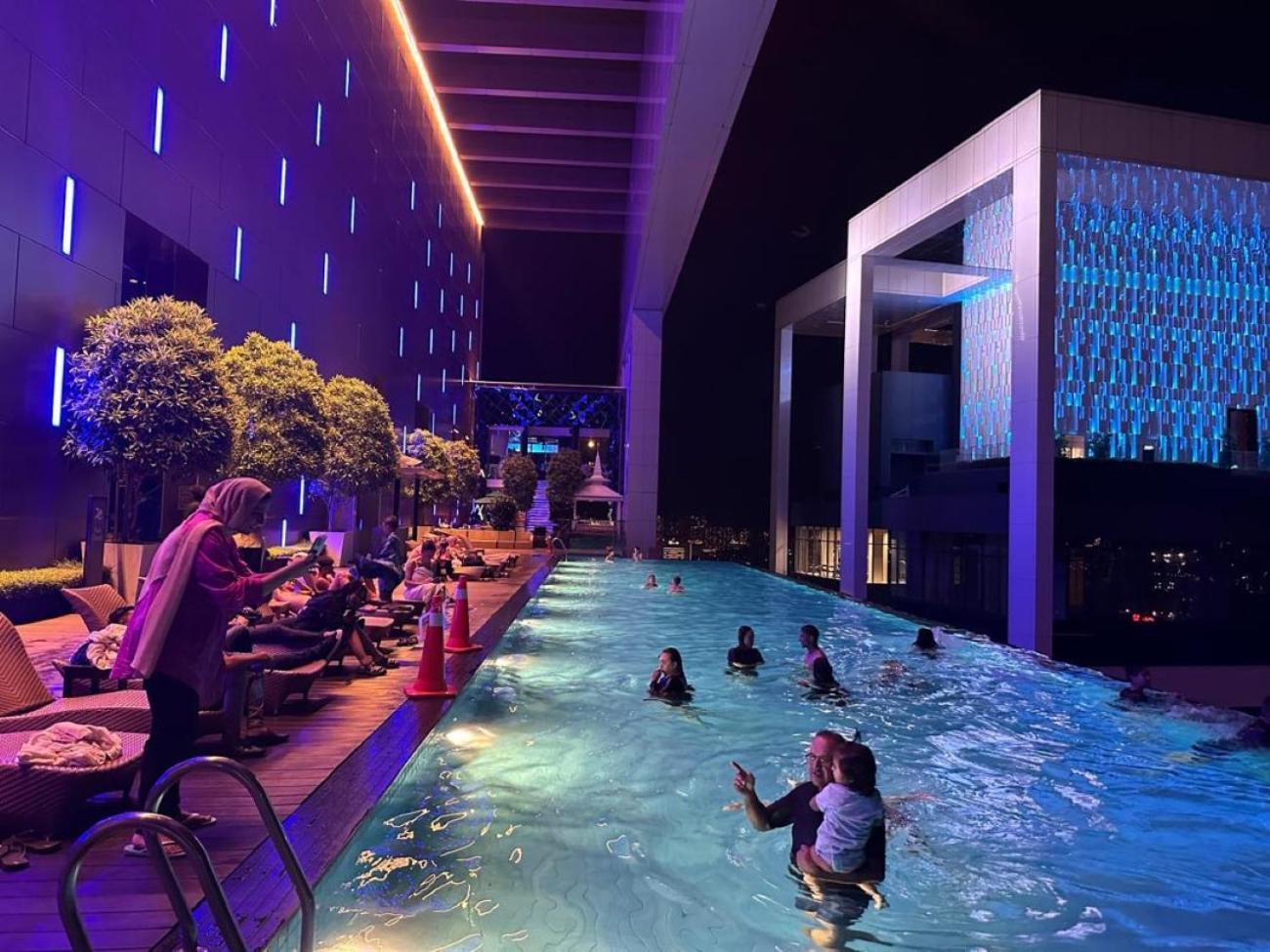 The Platinum Klcc By Moonlight Apartment Kuala Lumpur Exterior photo